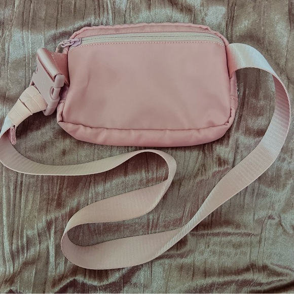 Lululemon Everywhere Belt Bag in Pastel Pink - Picture 5 of 5